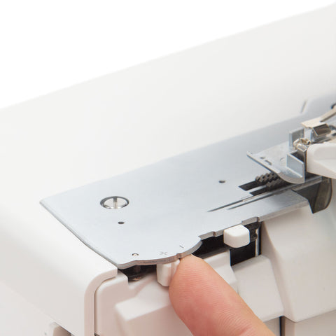 SINGER® S0600 Serger
