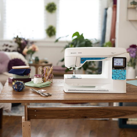 HUSQVARNA® VIKING® OPAL™ 670 Sewing Machine