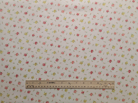 Morning Glory by Michelle Blackhurst 25911 - Soft White Fabric / Gold, White, Red, Coral Rose and Rosebud Print