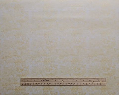 Ocean Paradise 8651 Fabri-Quilt - White Fabric / Packed Gold Shimmer Poinsettia and Holly Print