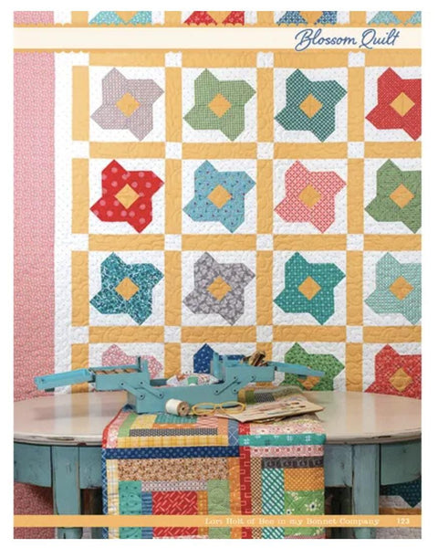 Scrappiness is Happiness Quilt Book / Lori Holt of Bee in my Bonnet Co. #ISE-950