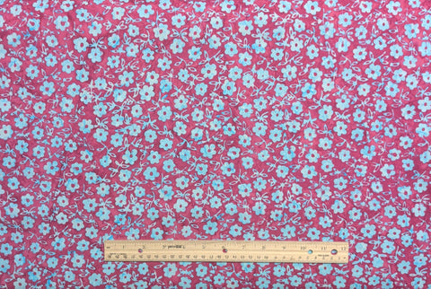 BATIK - Expressions Daisy Dots Prismatic Bliss BT23402-203 - Soft Red Fabric / Pale Blue Flower Tjap