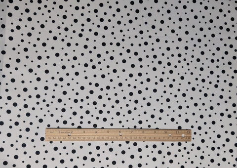 Night and Day by Exclusively Quilters - White Fabric / Multi-Size Black Dot Print