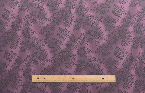 The DAR Museum Collection - P&B Textiles 1998 - Plum Tonal Fabric / Dark Plum Packed Brand Print