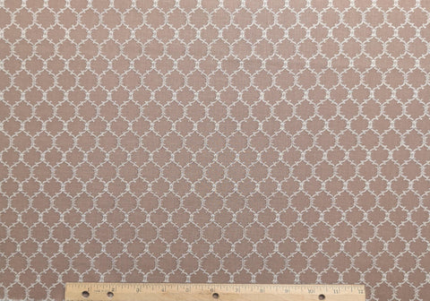 Jinny Beyer for Mr RJR Fashion Fabrics - Brown Fabric / White Lattice Print