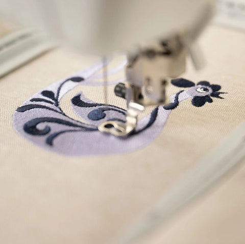 HUSQVARNA® VIKING® DESIGNER QUARTZ™ 29 Sewing & Embroidery Machine